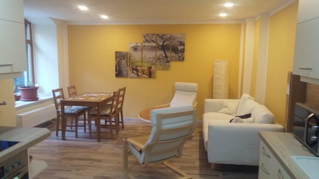 Ferienwohnung Altstadt Loebau Ngoại thất bức ảnh